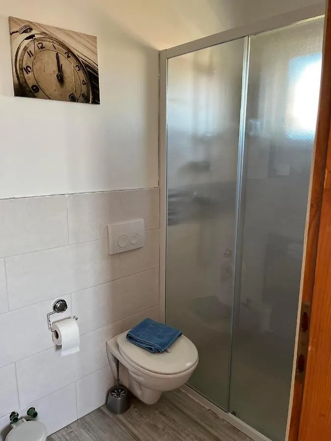 Apartmani Tatiana Pakostane 0*,